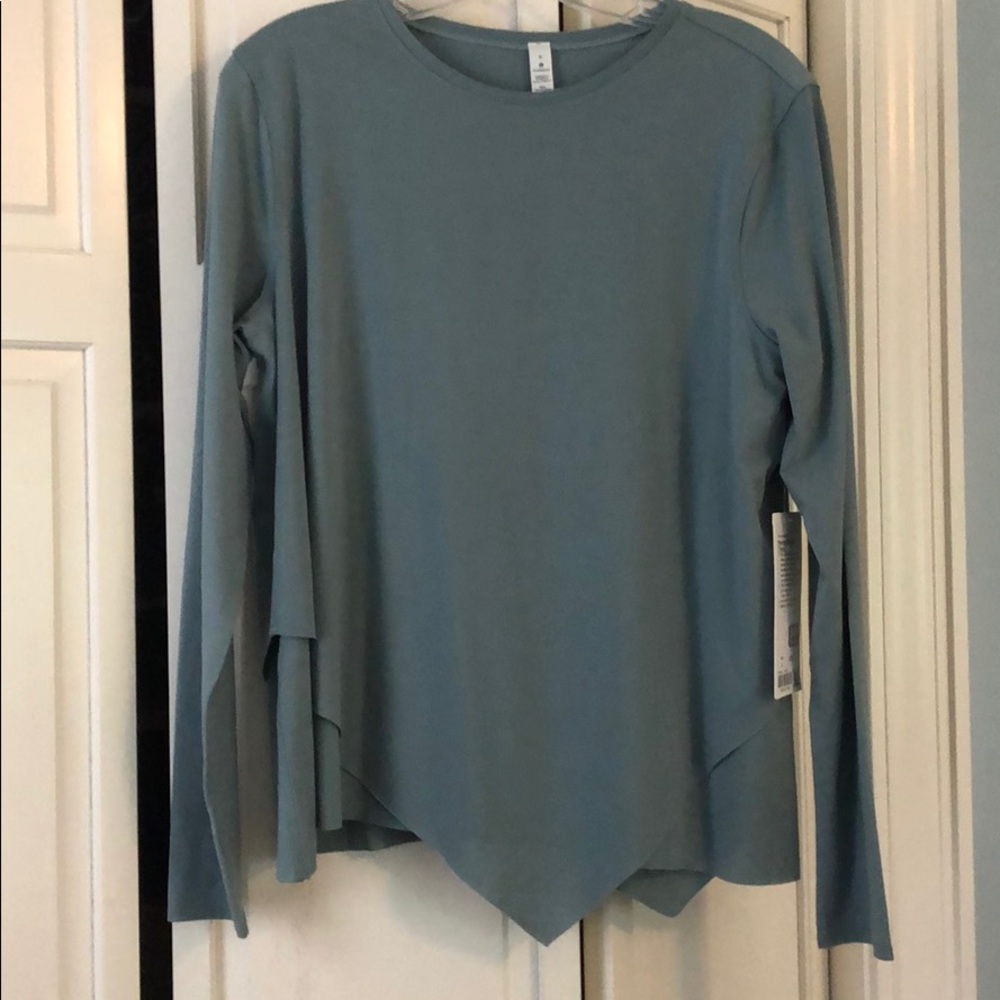 Lululemon long sleeved top
